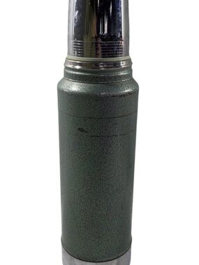 Stanley Thermos- A-944C Series- 1979- Vintage with original Cup/stopper